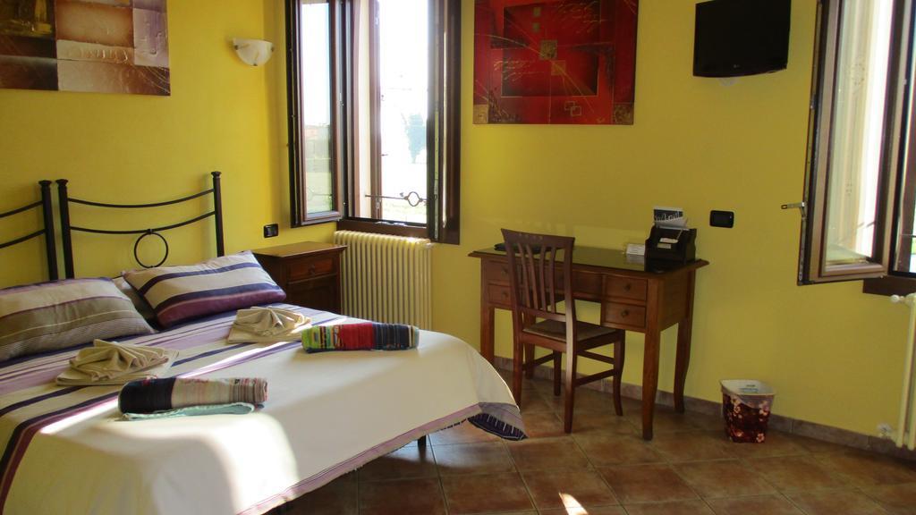 Casa Di Campagna B&B La Corte Ferrara Exteriér fotografie